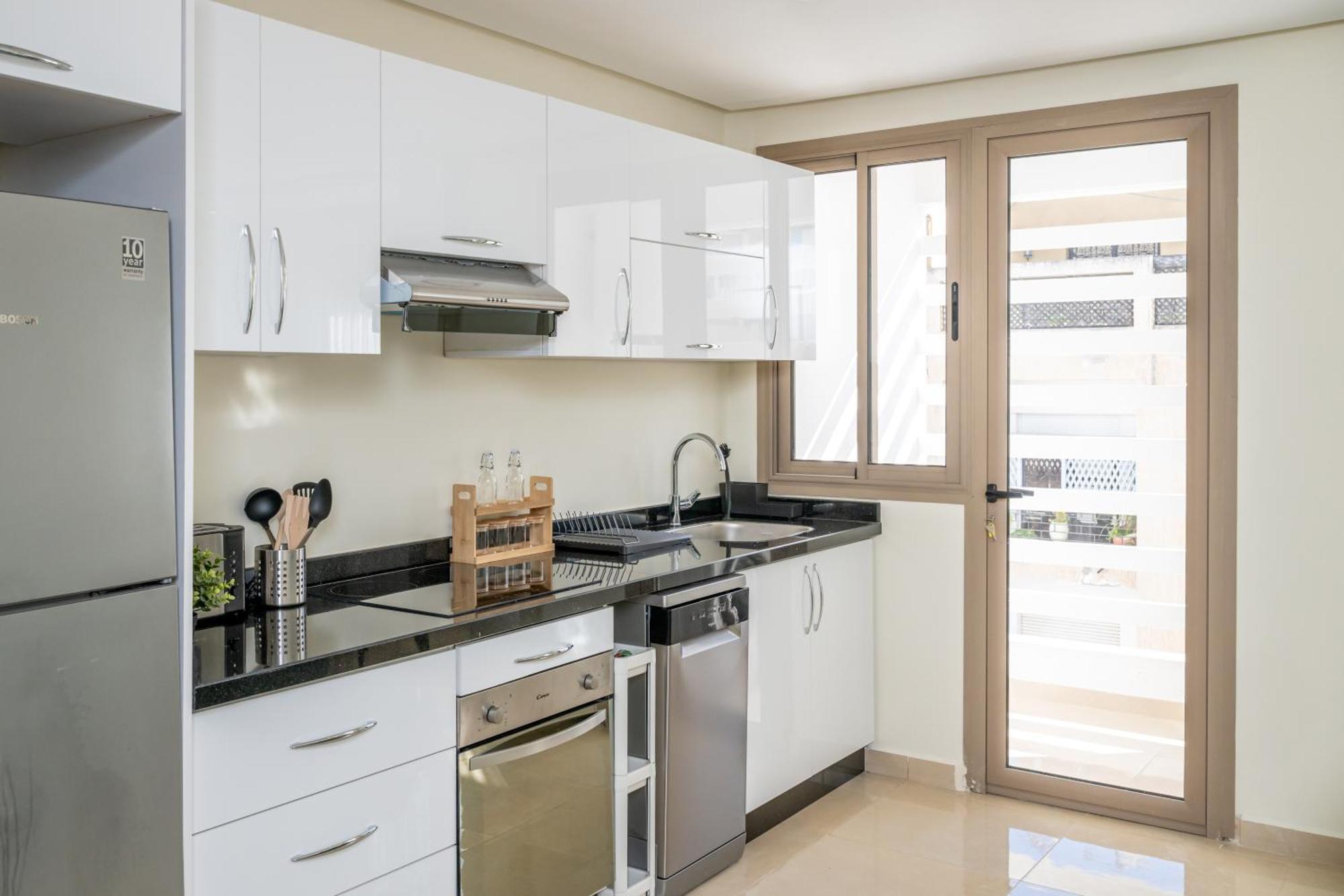 Charming Cozy With Terrace, Agdal Apartment *